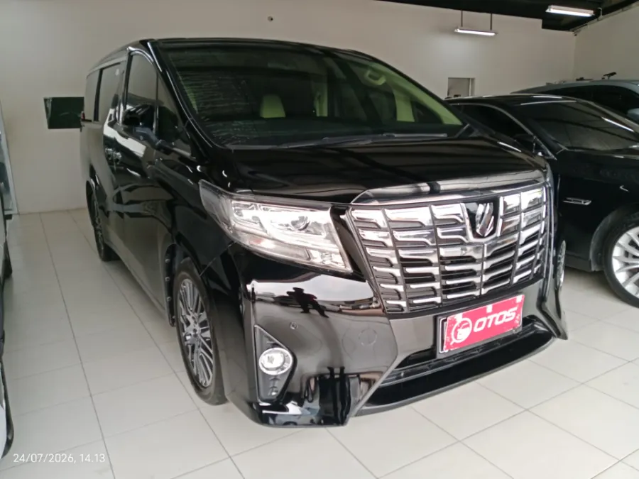 Foto Mobil Bekas Kanan Depan Toyota Alphard 2.5 G tahun 2017