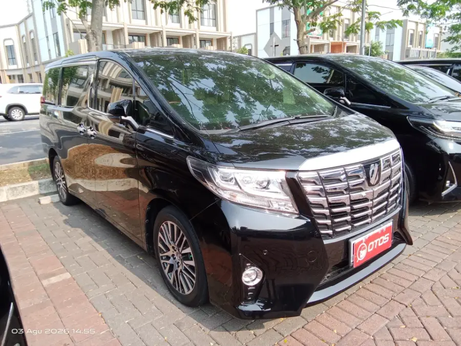 Foto Mobil Bekas Kanan Depan Toyota Alphard 2.5 G tahun 2017