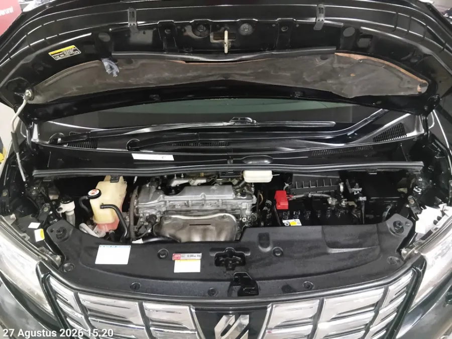 Foto Mobil Bekas Mesin Toyota Alphard 2.5 G tahun 2017