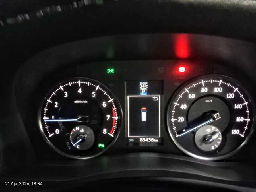 Foto Mobil Bekas Odometer Toyota Alphard 2.5 G tahun 2017