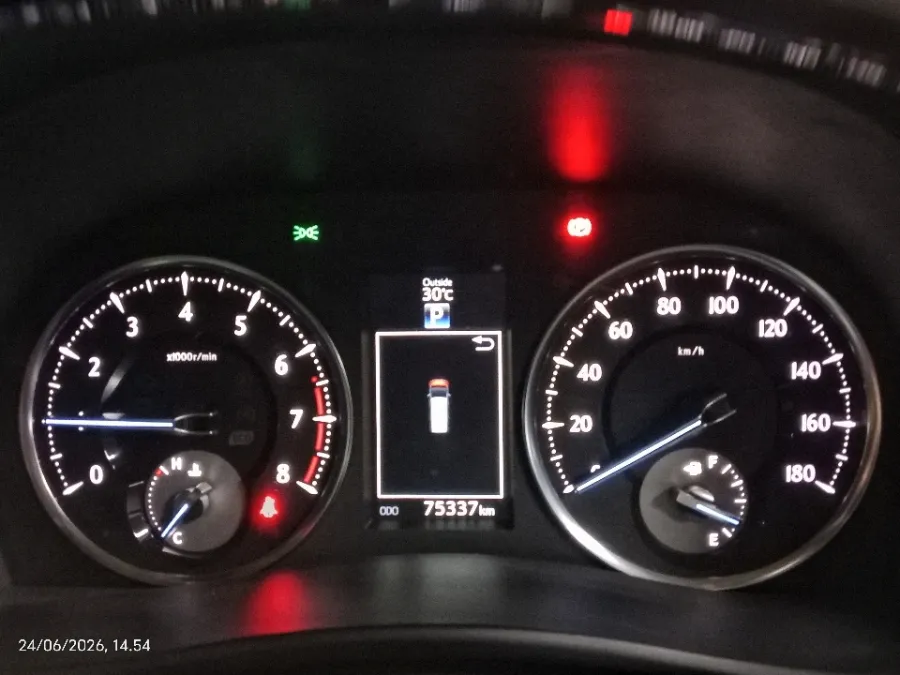 Foto Mobil Bekas Odometer Toyota Alphard 2.5 G tahun 2017