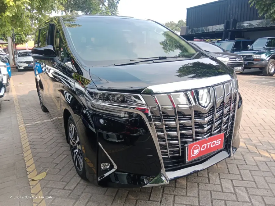 Foto Mobil Bekas Kanan Depan Toyota Alphard 2.5 G tahun 2018