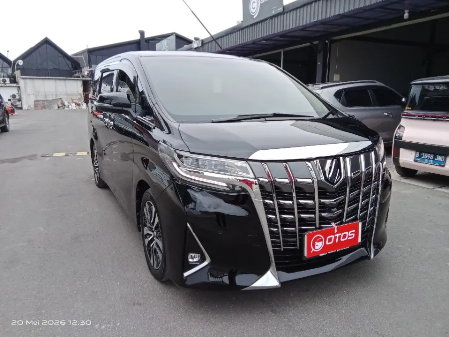 Foto Mobil Bekas Kanan Depan Toyota Alphard 2.5 G tahun 2018