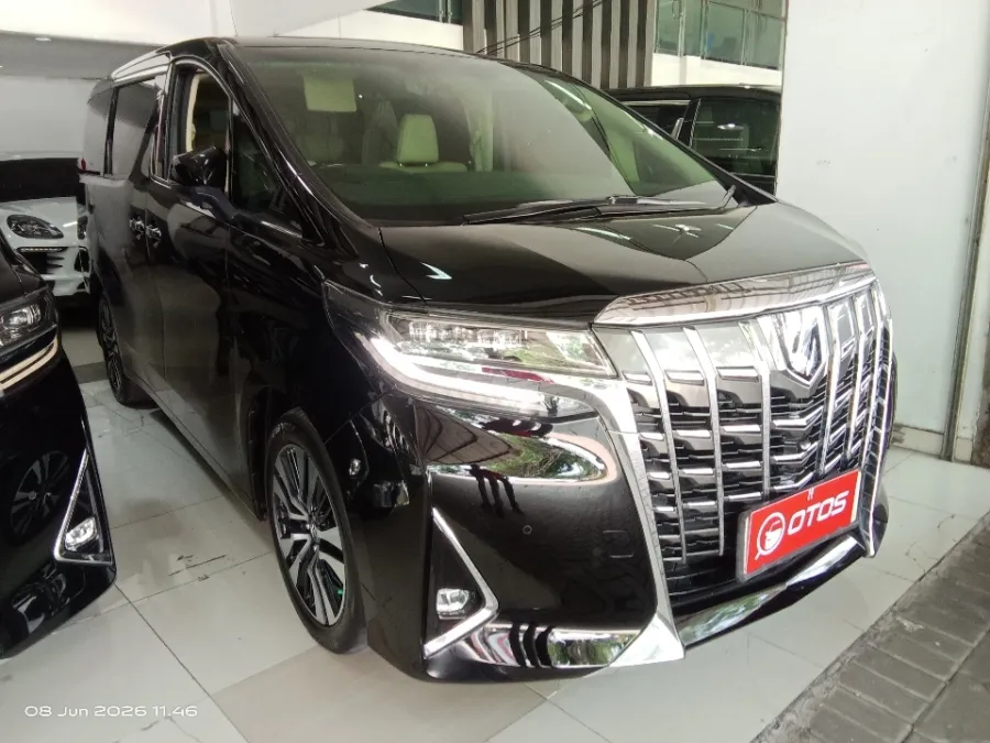 Foto Mobil Bekas Kanan Depan Toyota Alphard 2.5 G tahun 2018
