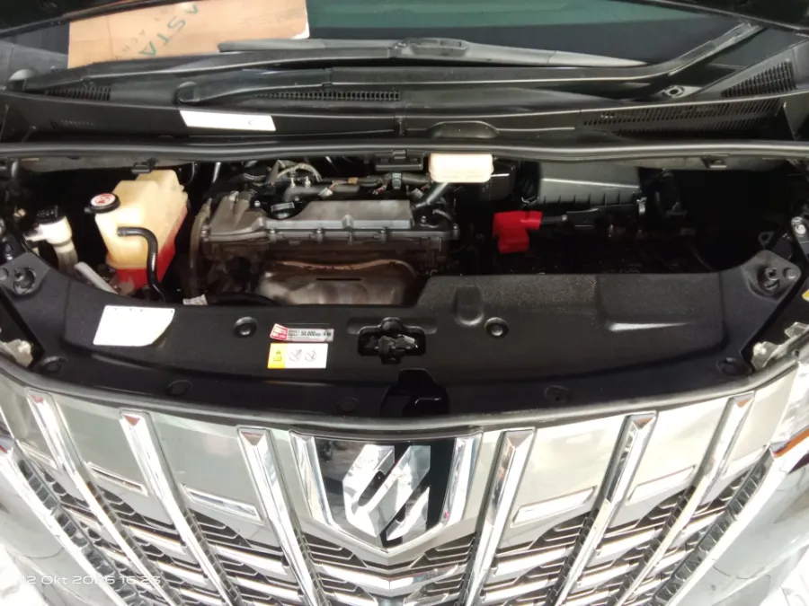 Foto Mobil Bekas Mesin Toyota Alphard 2.5 G tahun 2018