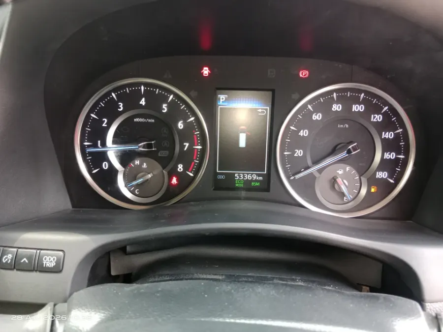 Foto Mobil Bekas Odometer Toyota Alphard 2.5 G tahun 2018