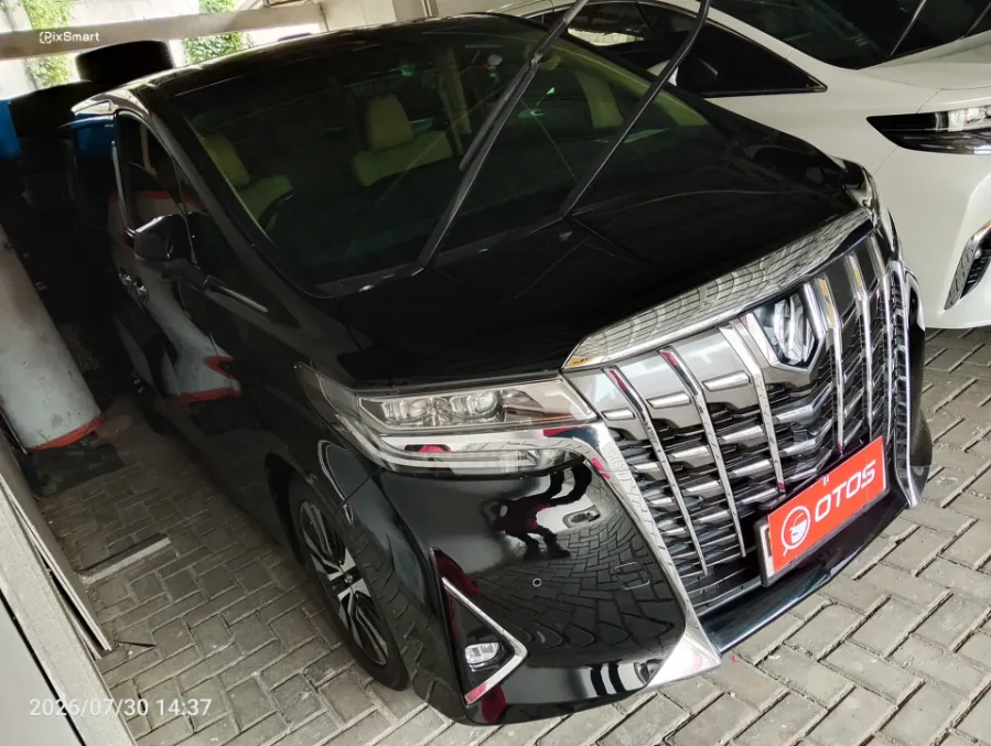 Foto Mobil Bekas Kanan Depan Toyota Alphard 2.5 G tahun 2019