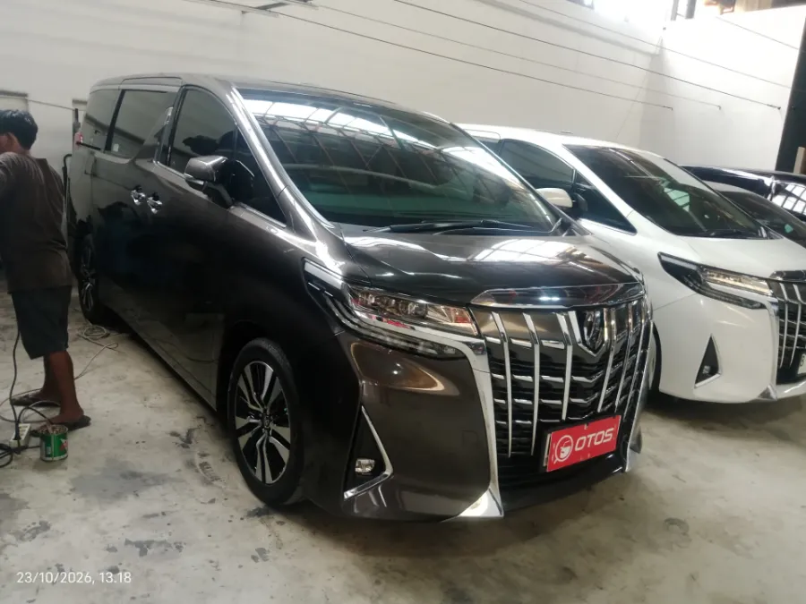 Foto Mobil Bekas Kanan Depan Toyota Alphard 2.5 G tahun 2019
