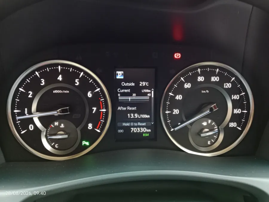 Foto Mobil Bekas Odometer Toyota Alphard 2.5 G tahun 2019