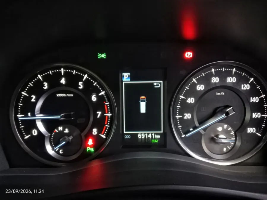 Foto Mobil Bekas Odometer Toyota Alphard 2.5 G tahun 2019