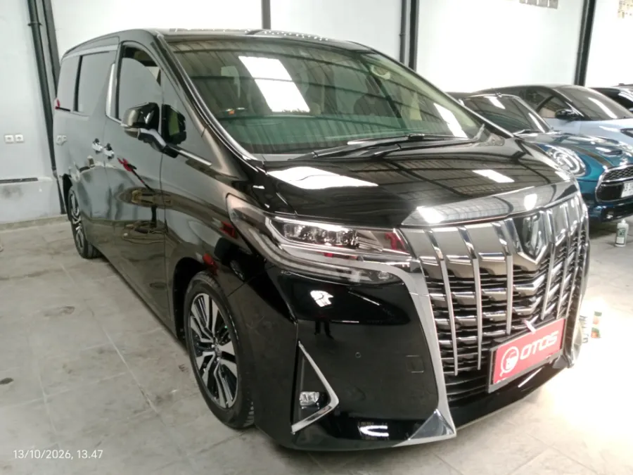 Foto Mobil Bekas Kanan Depan Toyota Alphard 2.5 G tahun 2020