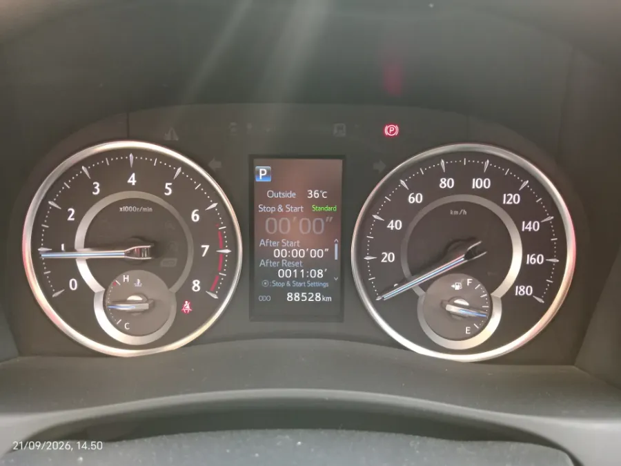 Foto Mobil Bekas Odometer Toyota Alphard 2.5 G tahun 2020