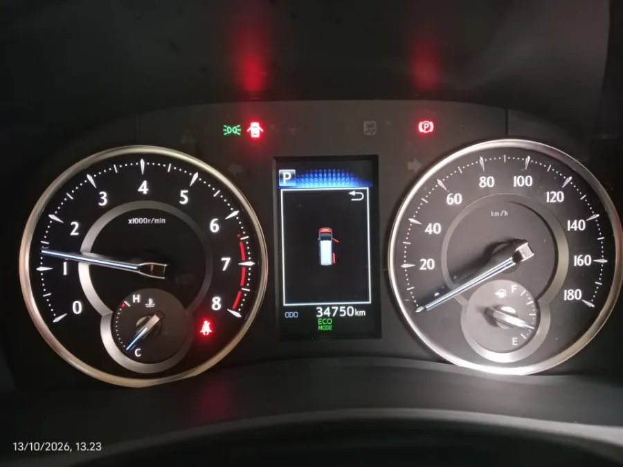 Foto Mobil Bekas Odometer Toyota Alphard 2.5 G tahun 2020