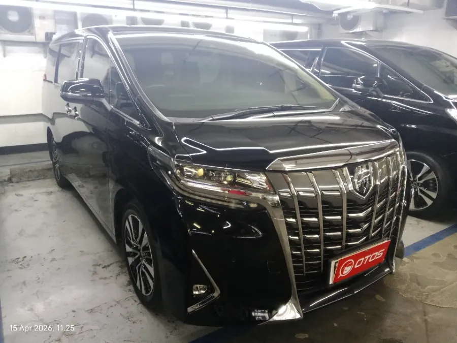 Foto Mobil Bekas Kanan Depan Toyota Alphard 2.5 G tahun 2021