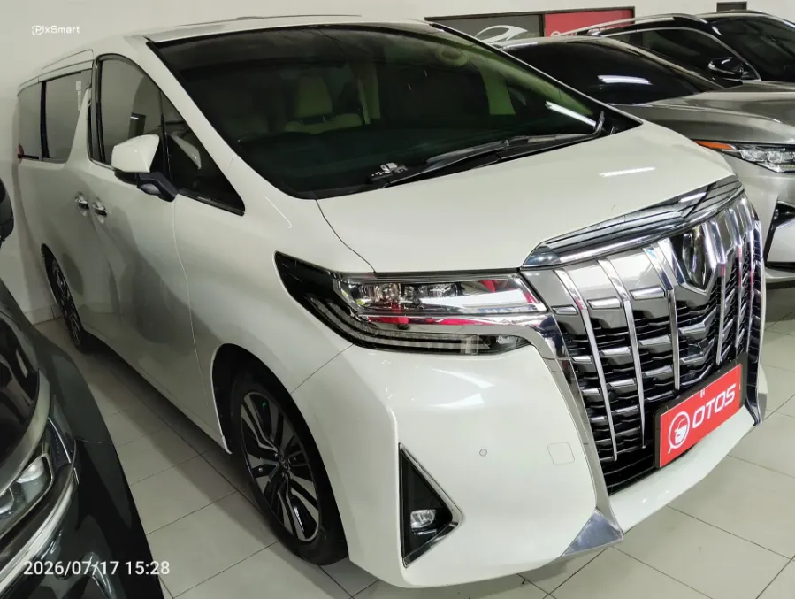 Foto Mobil Bekas Kanan Depan Toyota Alphard 2.5 G tahun 2021