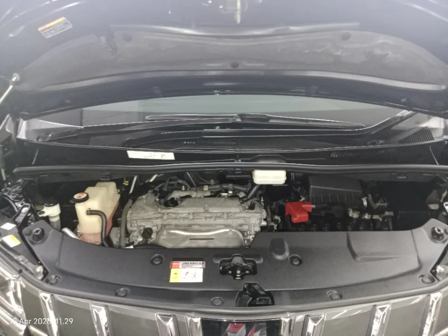 Foto Mobil Bekas Mesin Toyota Alphard 2.5 G tahun 2021