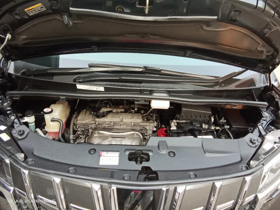 Foto Mobil Bekas Mesin Toyota Alphard 2.5 G tahun 2021