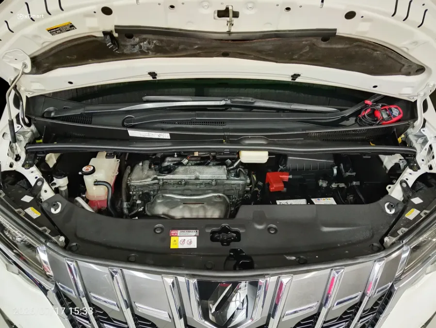 Foto Mobil Bekas Mesin Toyota Alphard 2.5 G tahun 2021