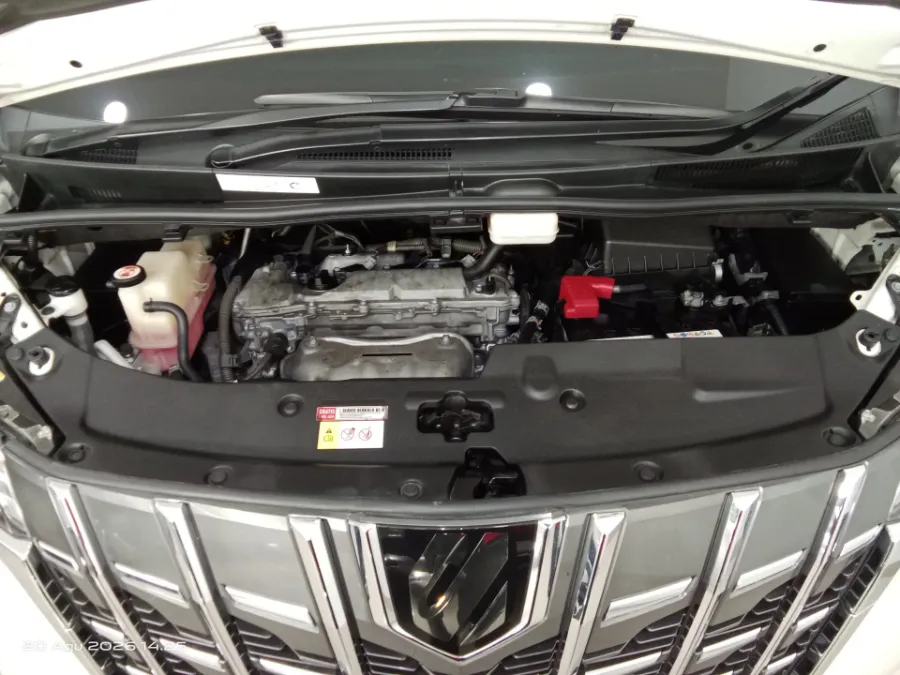 Foto Mobil Bekas Mesin Toyota Alphard 2.5 G tahun 2021