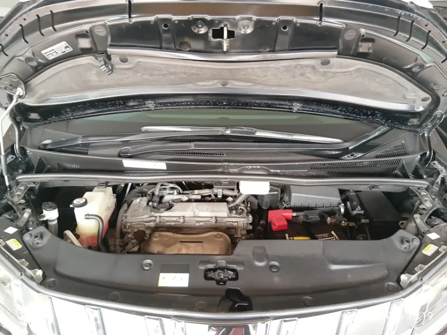 Foto Mobil Bekas Mesin Toyota Alphard 2.5 G tahun 2021