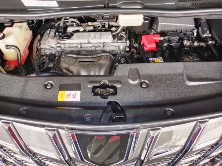 Foto Mobil Bekas Mesin Toyota Alphard 2.5 G tahun 2021