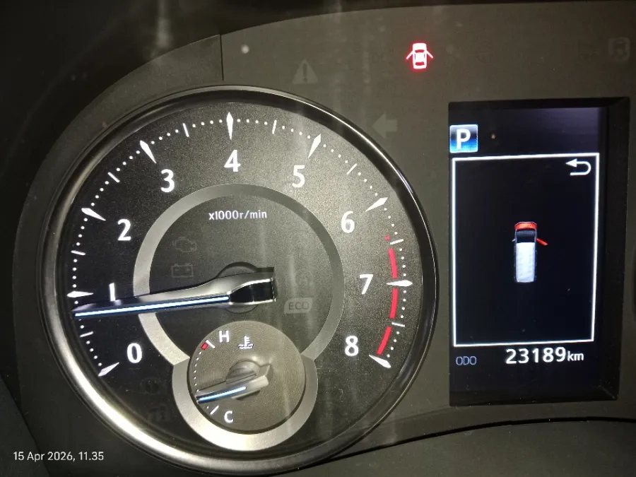 Foto Mobil Bekas Odometer Toyota Alphard 2.5 G tahun 2021