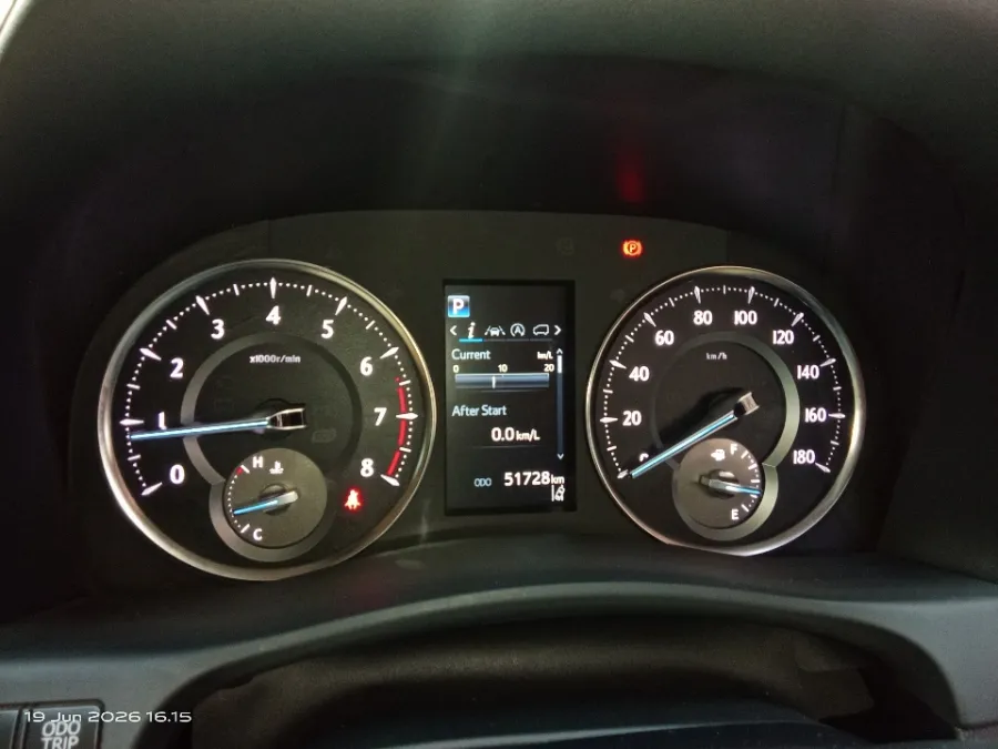 Foto Mobil Bekas Odometer Toyota Alphard 2.5 G tahun 2021