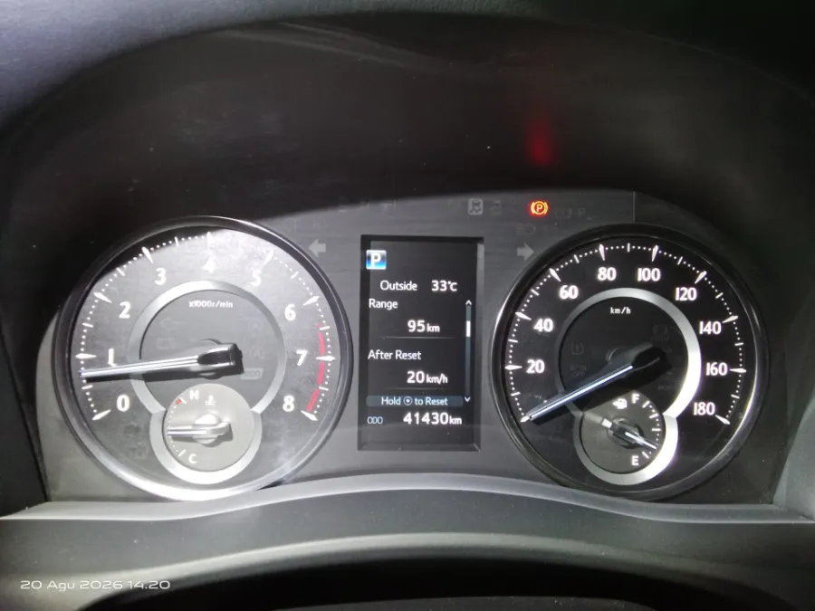 Foto Mobil Bekas Odometer Toyota Alphard 2.5 G tahun 2021