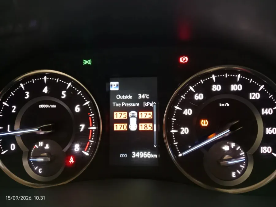 Foto Mobil Bekas Odometer Toyota Alphard 2.5 G tahun 2021