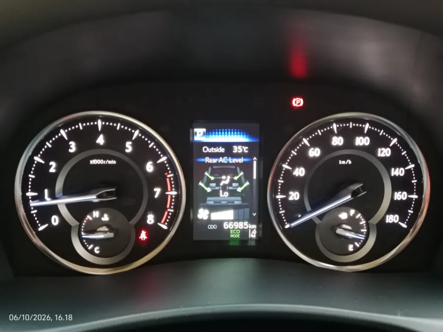 Foto Mobil Bekas Odometer Toyota Alphard 2.5 G tahun 2021