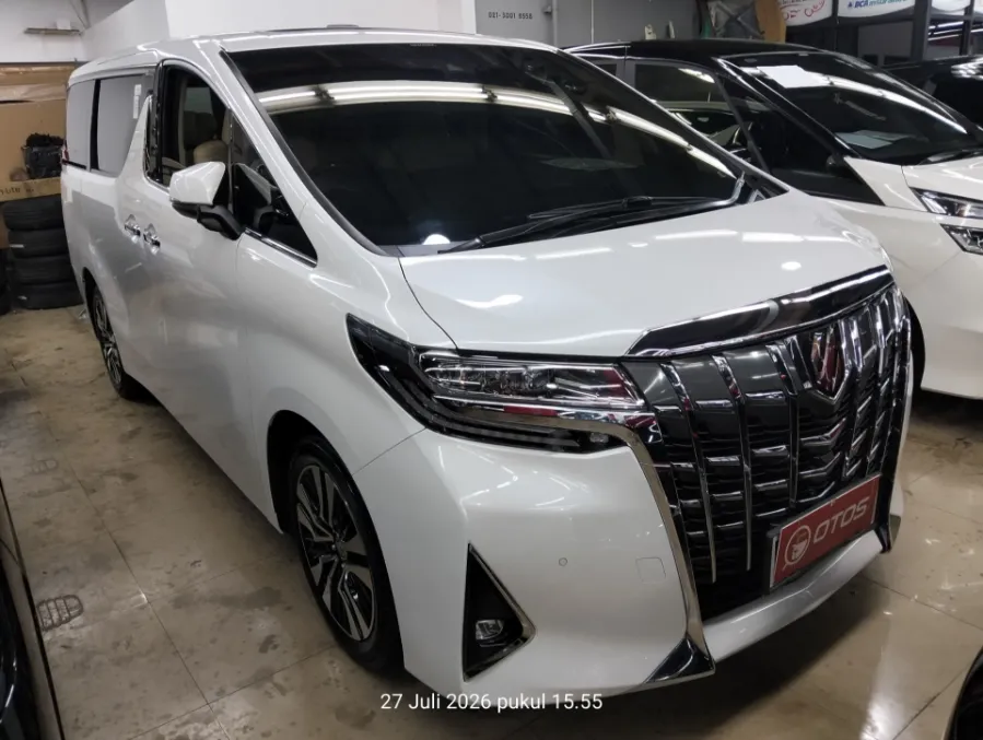 Foto Mobil Bekas Kanan Depan Toyota Alphard 2.5 G tahun 2022