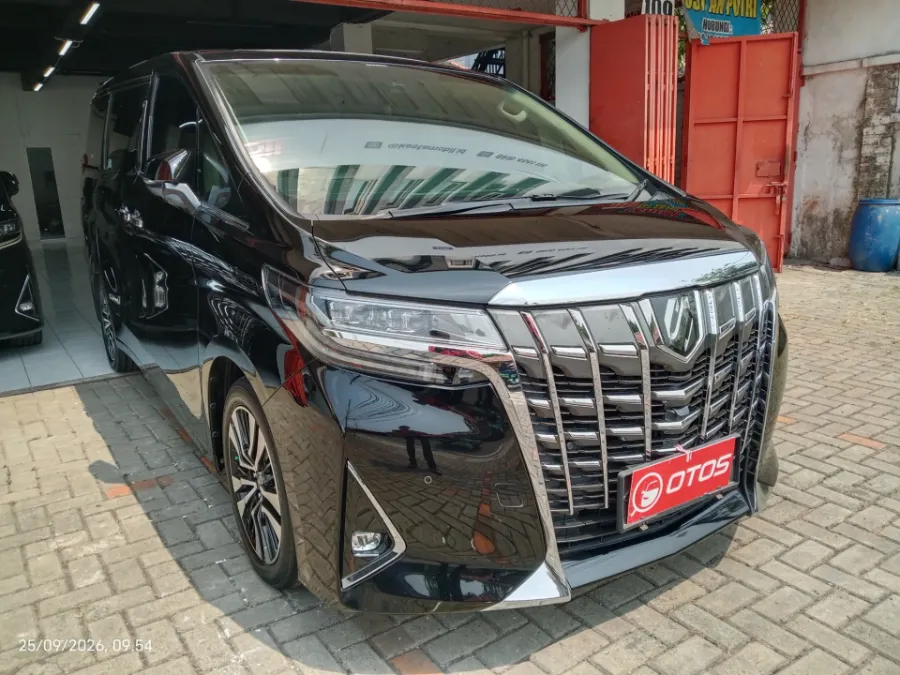 Foto Mobil Bekas Kanan Depan Toyota Alphard 2.5 G tahun 2022