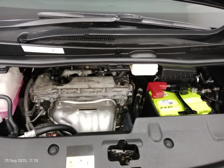 Foto Mobil Bekas Mesin Toyota Alphard 2.5 G tahun 2022