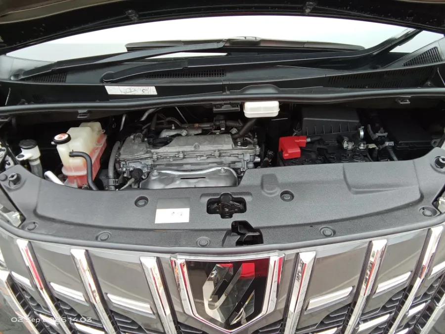 Foto Mobil Bekas Mesin Toyota Alphard 2.5 G tahun 2022