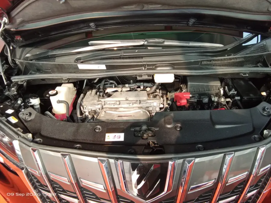 Foto Mobil Bekas Mesin Toyota Alphard 2.5 G tahun 2022