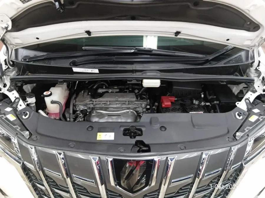 Foto Mobil Bekas Mesin Toyota Alphard 2.5 G tahun 2022