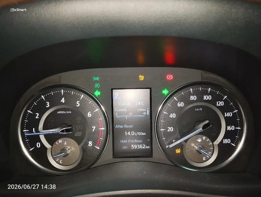 Foto Mobil Bekas Odometer Toyota Alphard 2.5 G tahun 2022