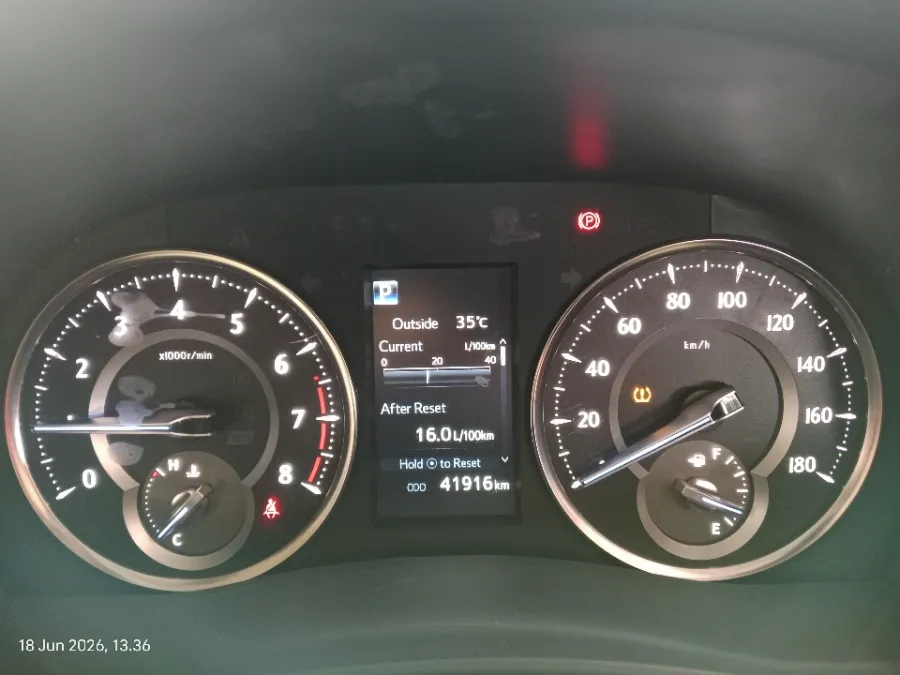 Foto Mobil Bekas Odometer Toyota Alphard 2.5 G tahun 2022