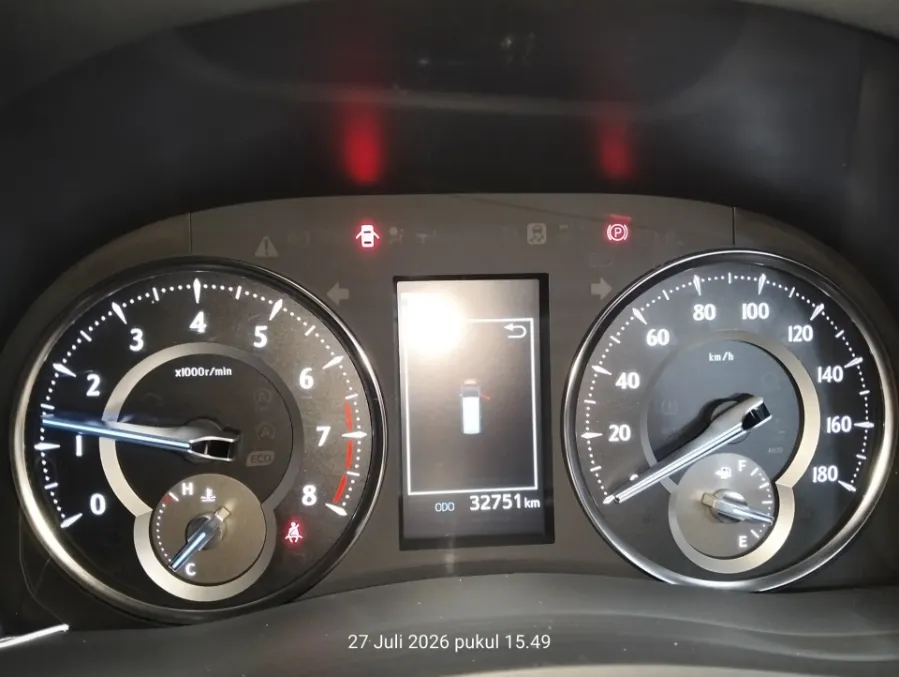 Foto Mobil Bekas Odometer Toyota Alphard 2.5 G tahun 2022