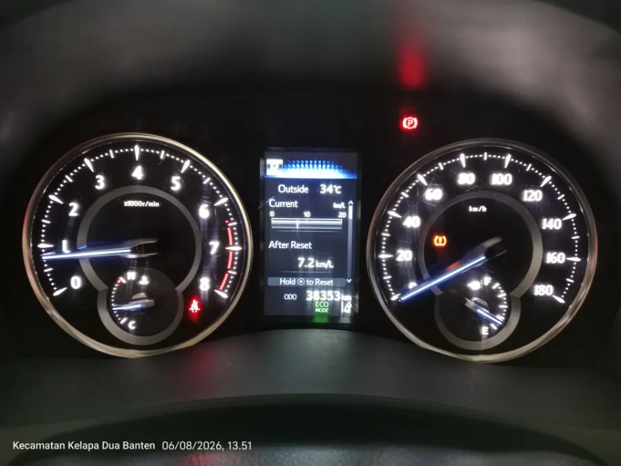 Foto Mobil Bekas Odometer Toyota Alphard 2.5 G tahun 2022