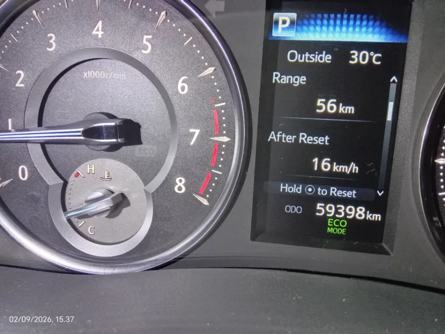 Foto Mobil Bekas Odometer Toyota Alphard 2.5 G tahun 2022