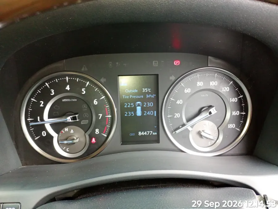 Foto Mobil Bekas Odometer Toyota Alphard 2.5 G tahun 2022