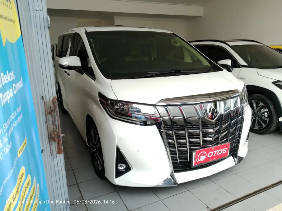 Foto Mobil Bekas Kanan Depan Toyota Alphard 2.5 G tahun 2023
