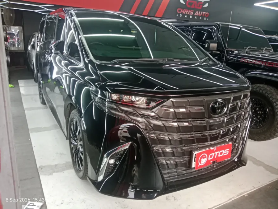 Foto Mobil Bekas Kanan Depan Toyota Alphard 2.5 G tahun 2023