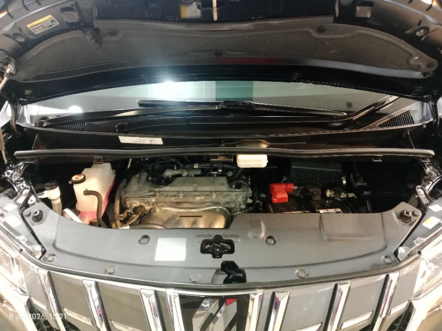 Foto Mobil Bekas Mesin Toyota Alphard 2.5 G tahun 2023