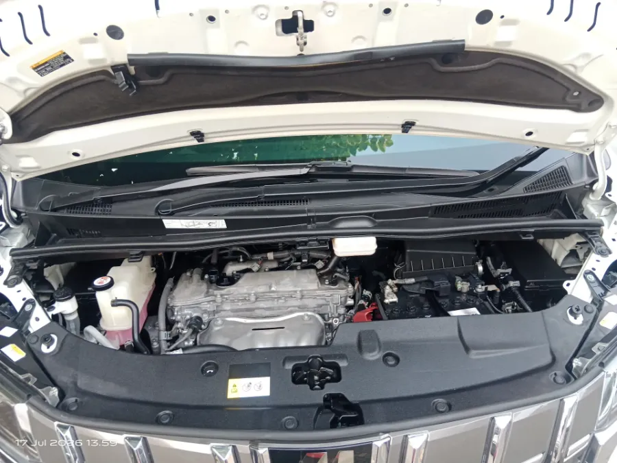 Foto Mobil Bekas Mesin Toyota Alphard 2.5 G tahun 2023