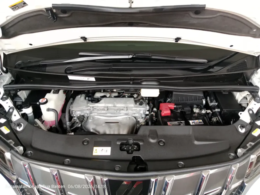 Foto Mobil Bekas Mesin Toyota Alphard 2.5 G tahun 2023