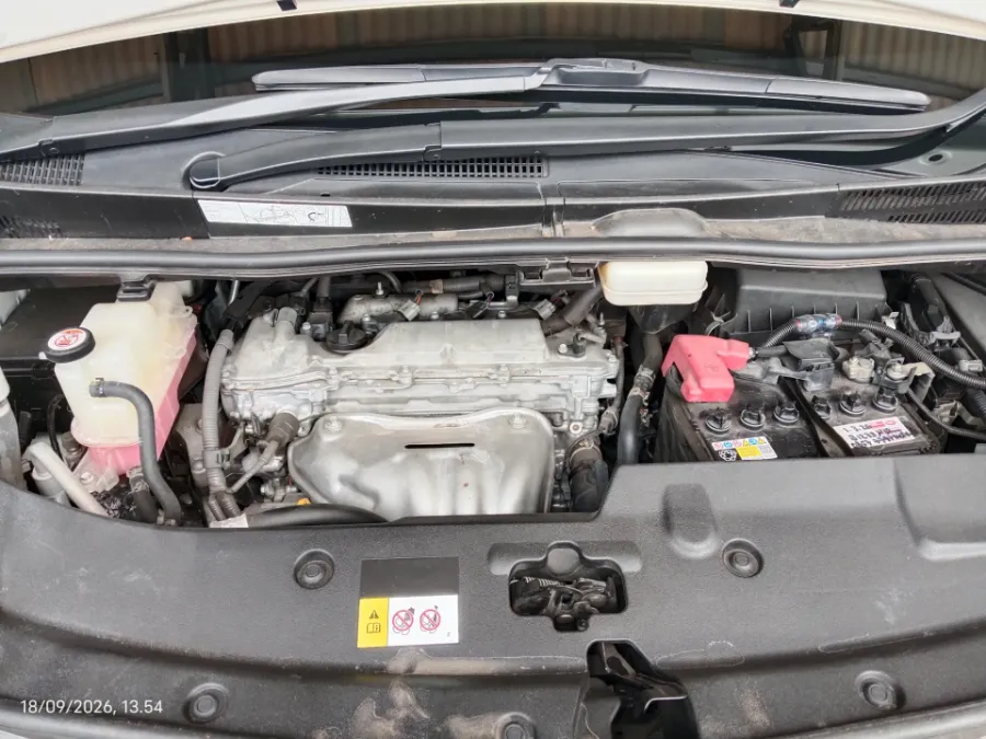 Foto Mobil Bekas Mesin Toyota Alphard 2.5 G tahun 2023