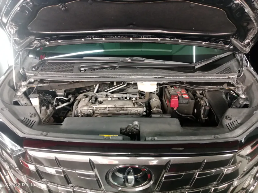 Foto Mobil Bekas Mesin Toyota Alphard 2.5 G tahun 2023