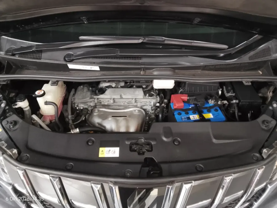 Foto Mobil Bekas Mesin Toyota Alphard 2.5 G tahun 2023